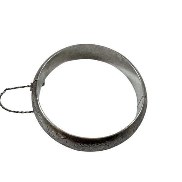 Sterling Silver Hinged Bangle Bracelet Etched Scroll Design Safety Chain - Picture 2 of 6
